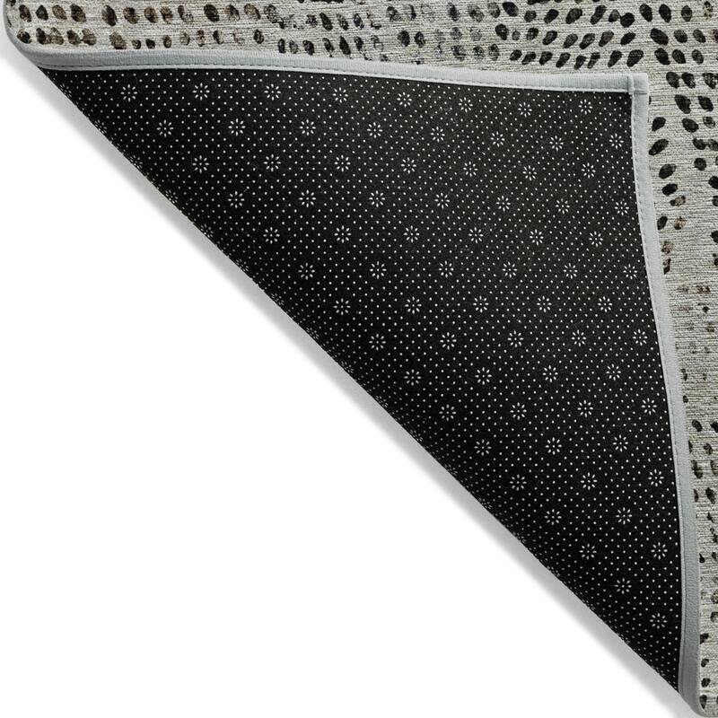 HomeRoots Geometric Transitional Rectangle Outdoor Rug