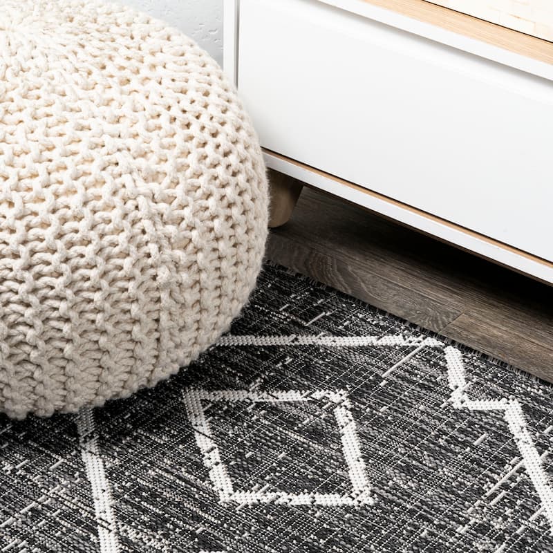 JONATHAN Y Derya Tribal Diamond Trellis Indoor/Outdoor Area Rug