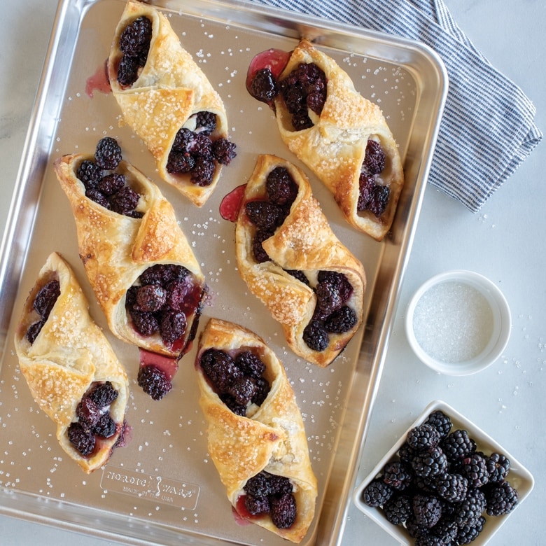 Nordic Ware Natural Aluminum Commercial Baker's Jelly Roll Baking Sheet