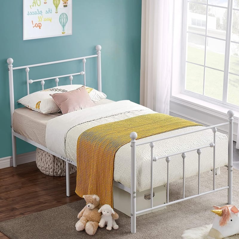 Victorian Platform Bed Frame With Headboard and Footboard Twin/Full/Queen Size Beds