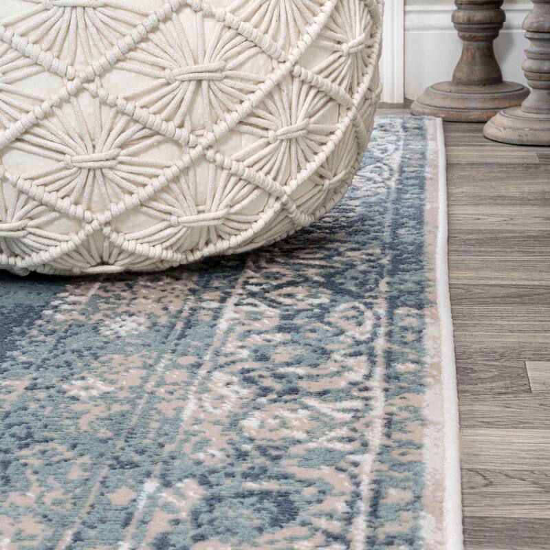 JONATHAN Y Soleiman Cottage Medallion Area Rug