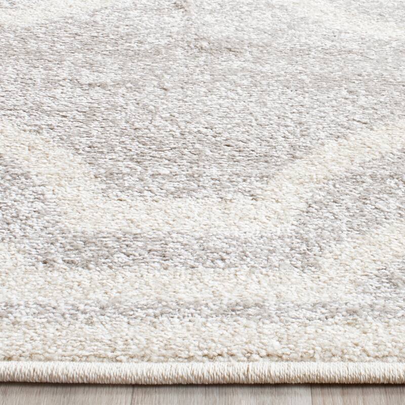 SAFAVIEH Amherst Aleksei Modern Rug