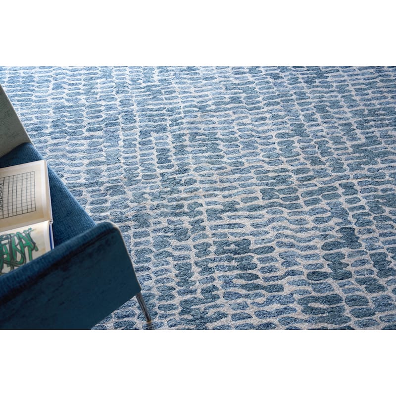 EXQUISITE RUGS Ink Blot Hand-tufted New Zealand Wool Navy Area Rug.