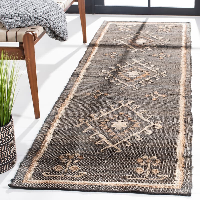 SAFAVIEH Flatweave Kilim Emiljana Jute Rug - 2'3" x 17' Runner - Black/Ivory