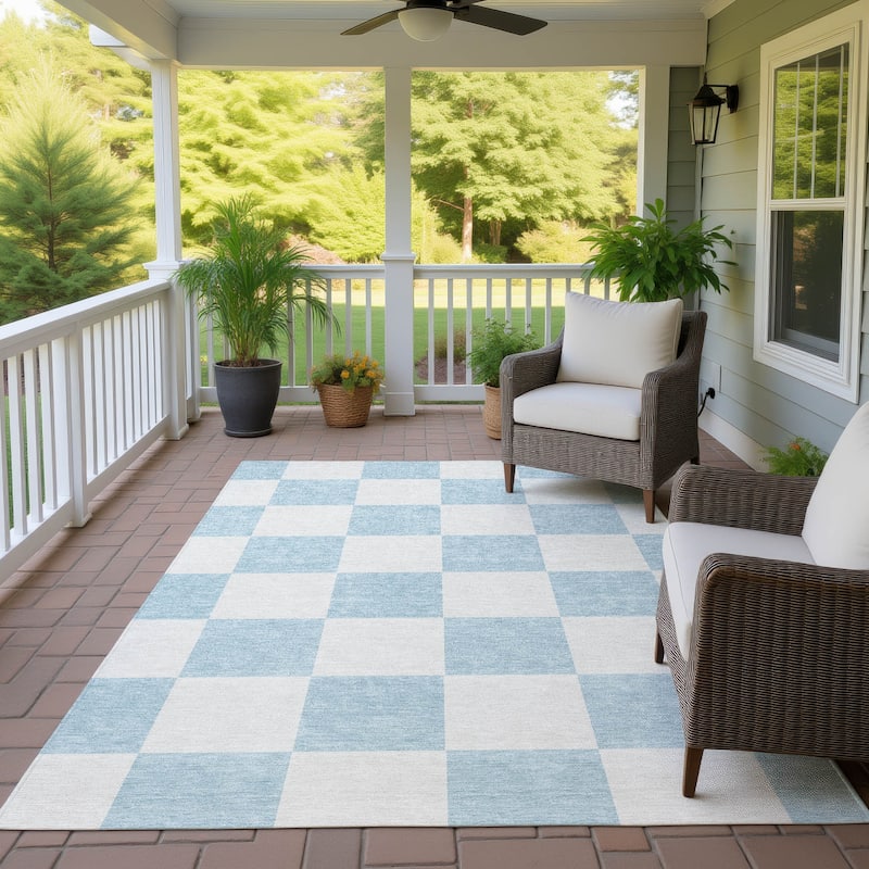 Machine Washable Indoor/ Outdoor Modern Checker Chantille Rug