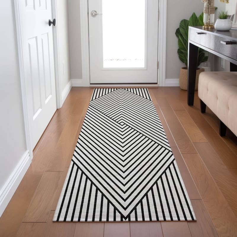 Machine Washable Indoor/ Outdoor Modern Geo Chantille Rug
