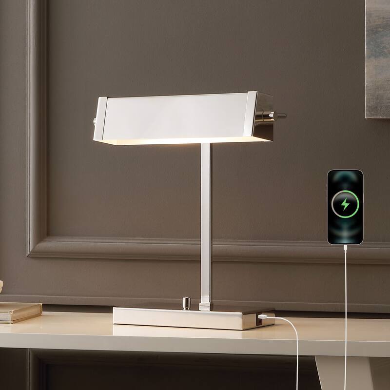 SAFAVIEH Rylan 17-inch Metal Table Lamp with USB Port - 7"W x 14"D x 17"H - Polished Nickle
