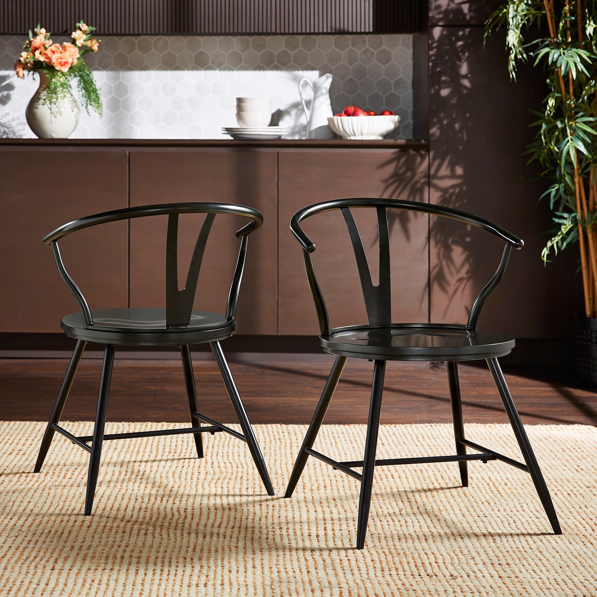 Truman Zigzag Low Back Windsor Classic Dining Chairs (Set of 2) by