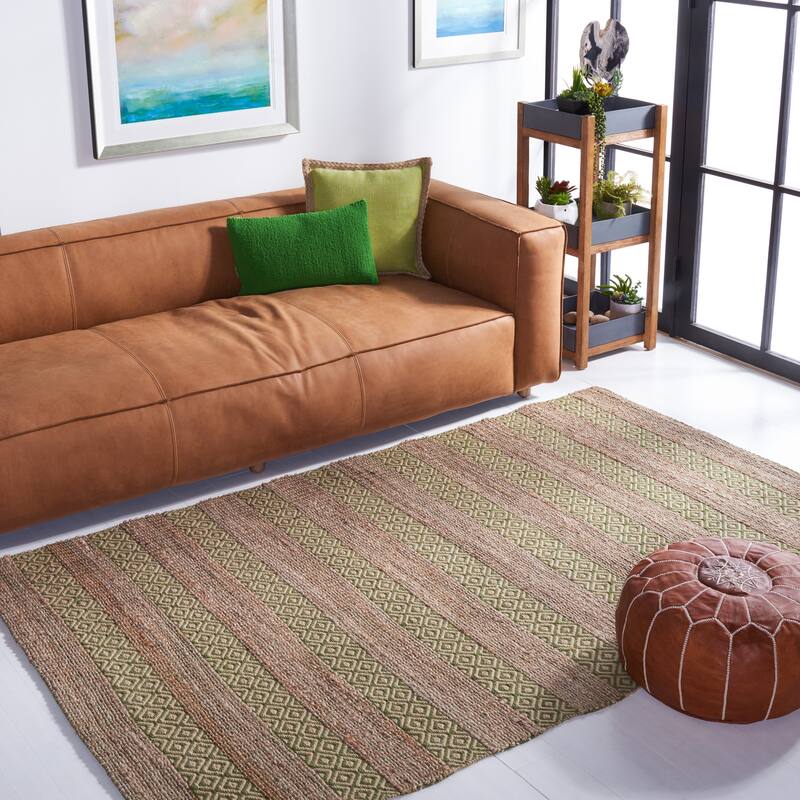 SAFAVIEH Handmade Natural Fiber Jalynn Geometric Seagrass Rug - 9' x 12' - Green/Natural