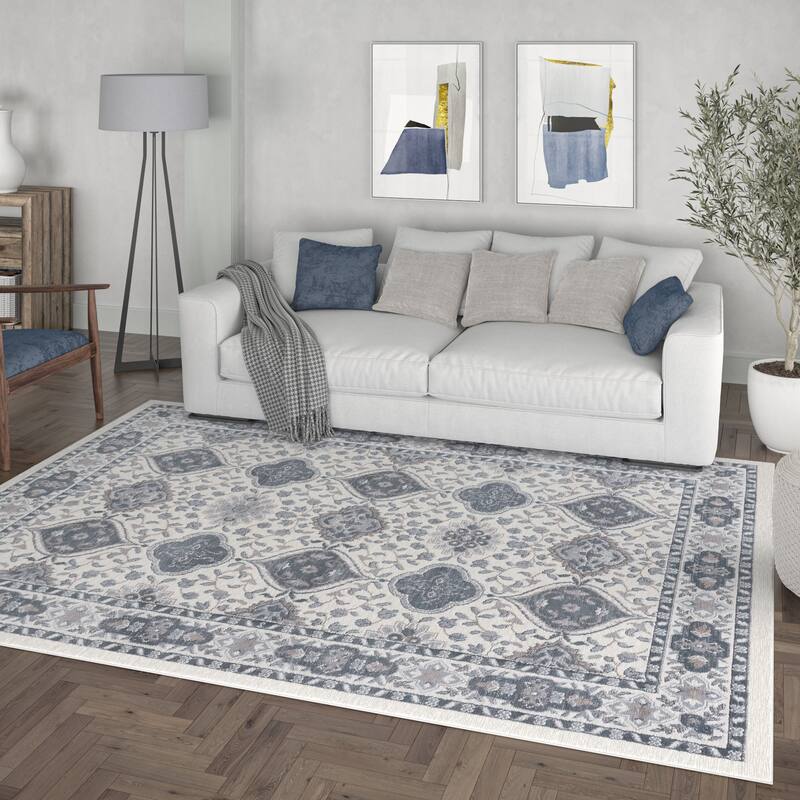 Carrington Traditional Oriental Indoor Area Rug