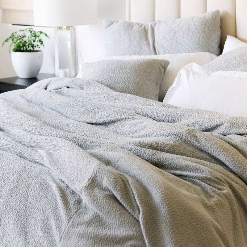 Jennifer Adams Chunky Super Soft Boucle Comforter