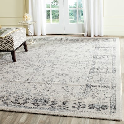SAFAVIEH Carmel Zettie Vintage Boho Distressed Oriental Rug