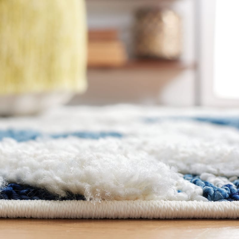 SAFAVIEH Moroccan Tassel Shag Kobi 2-inch Thick Rug