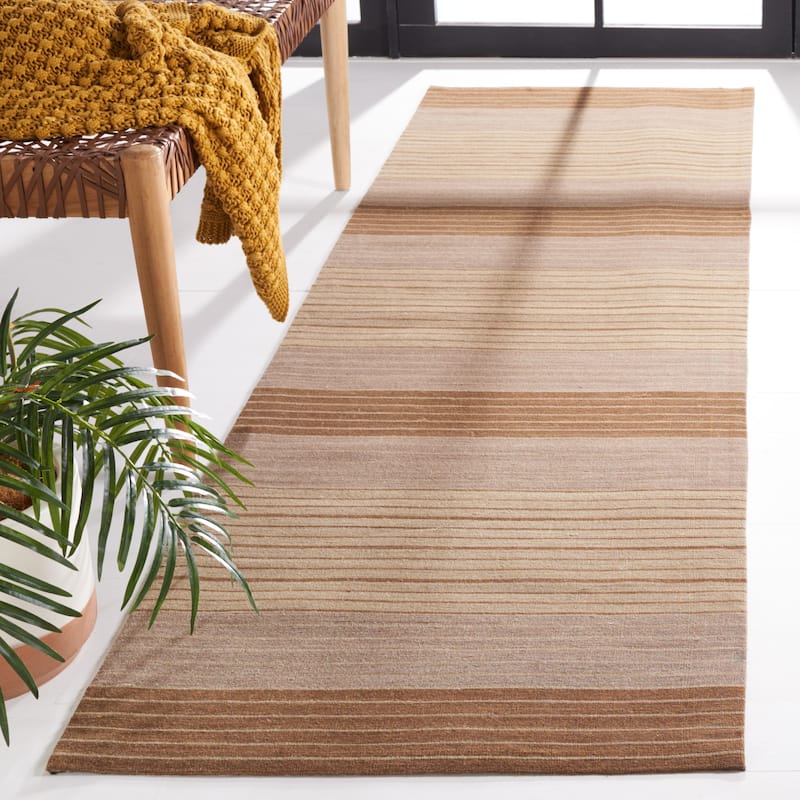 SAFAVIEH Handmade Marbella Chryssoula Modern Wool Rug - 2'3" x 8' Runner - Beige/Brown