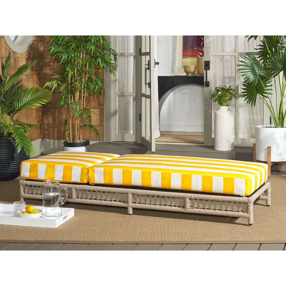 SAFAVIEH Outdoor Patio Furniture Callan Chaise Lounge Chair, Fully Assembled - 75"W x 26"D x 13"H