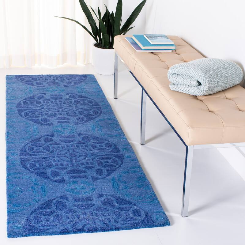 SAFAVIEH Handmade Wyndham Dinie Modern Wool Rug - 2'3" x 7' Runner - Blue