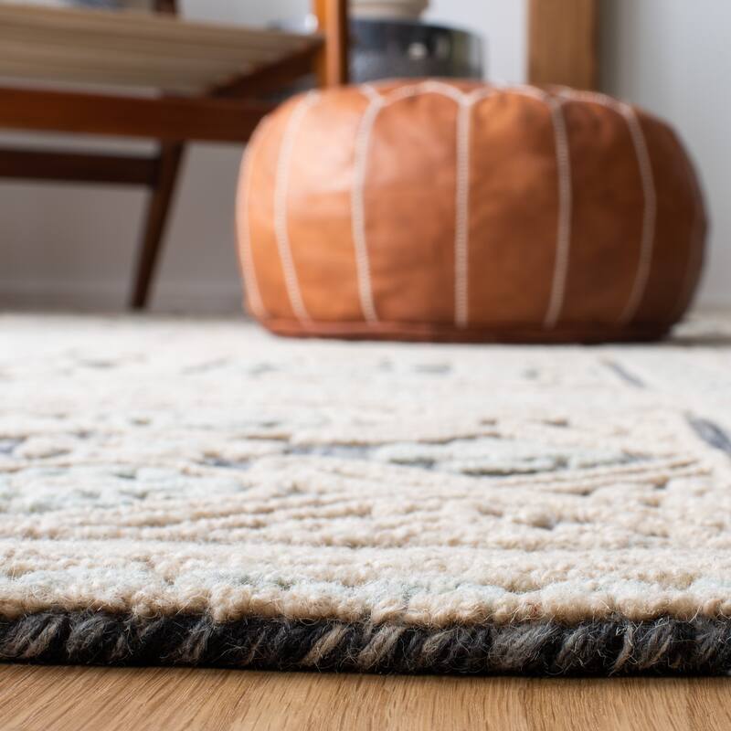 SAFAVIEH Handmade Aspen Bendina Moroccan Boho Wool Rug