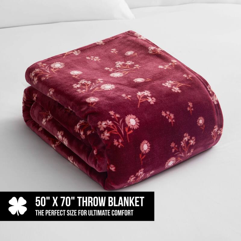 Lucky Brand Daisy Plush Throw Blanket