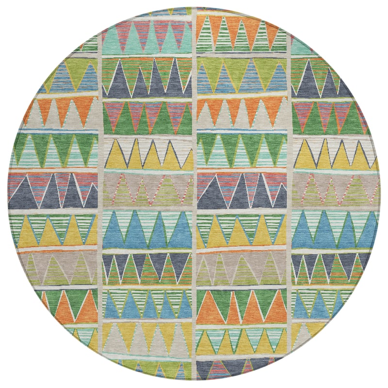 Machine Washable Indoor/Outdoor Casual Pennant Chantille Rug