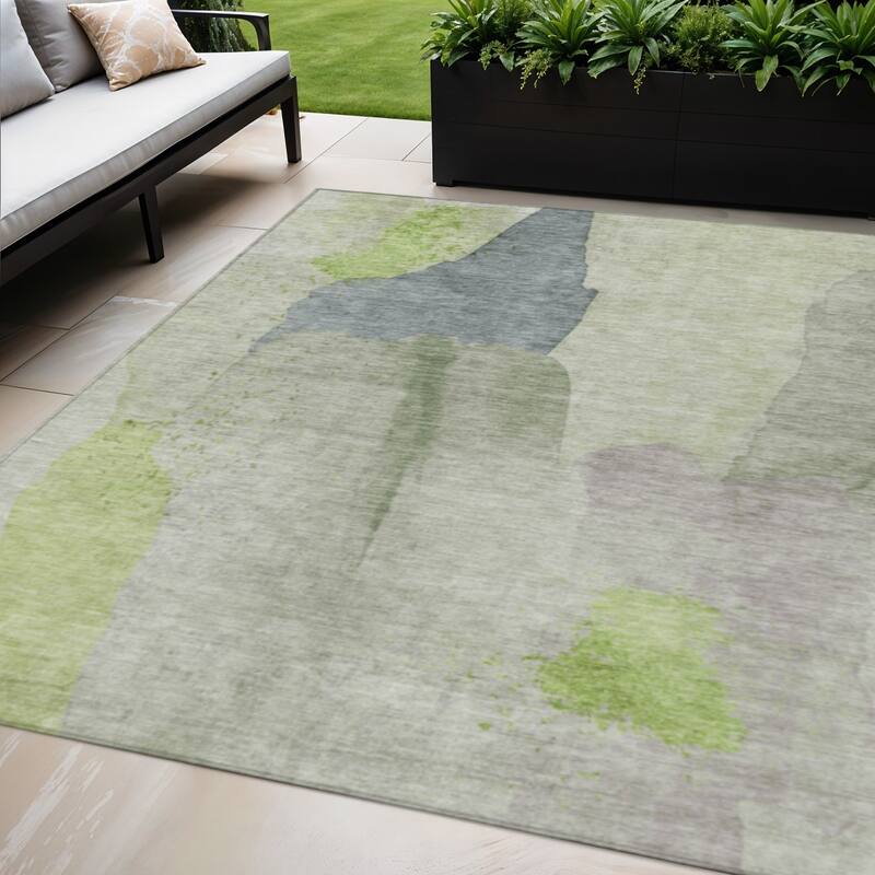HomeRoots Abstract Transitional Rectangle Outdoor Rug - 5' X 8'