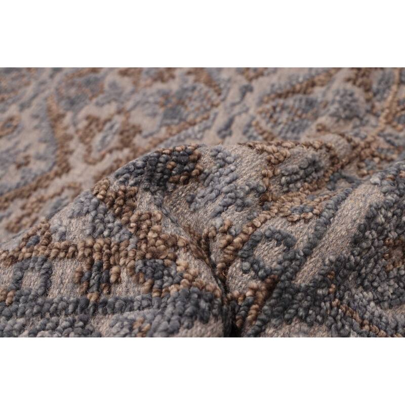 ECARPETGALLERY Hand-knotted Jules Serapi Grey Wool Rug - 5'4 x 7'4