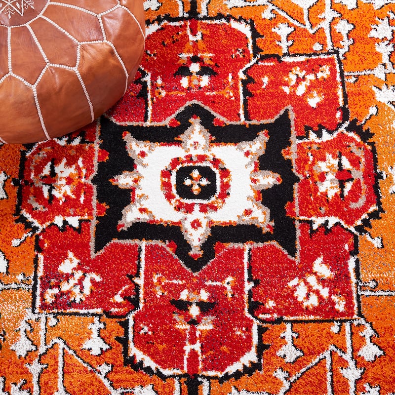 SAFAVIEH Vintage Hamadan Namita Traditional Oriental Medallion Rug