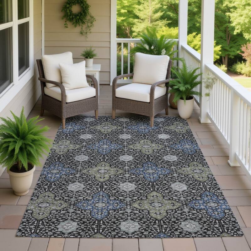 Machine Washable Indoor/ Outdoor Traditional Columbus Chantille Rug