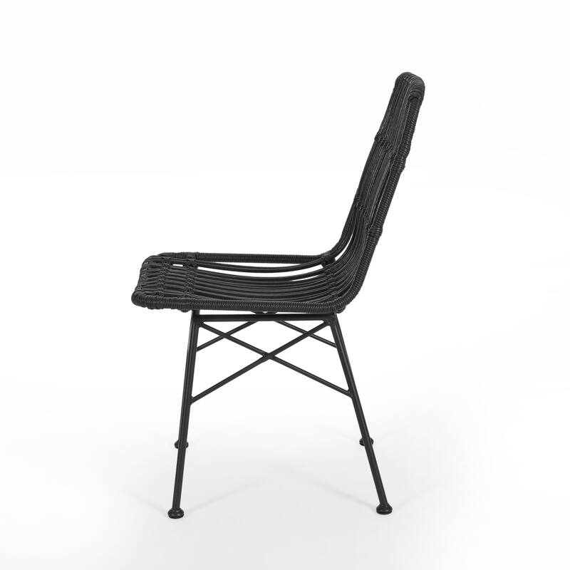 Stylish and Comfortable Outdoor Dining Chair