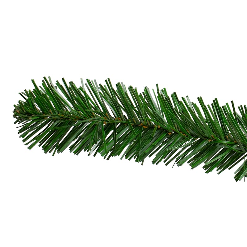 Deluxe Windsor Pine Artificial Christmas Wreath 48" - Unlit