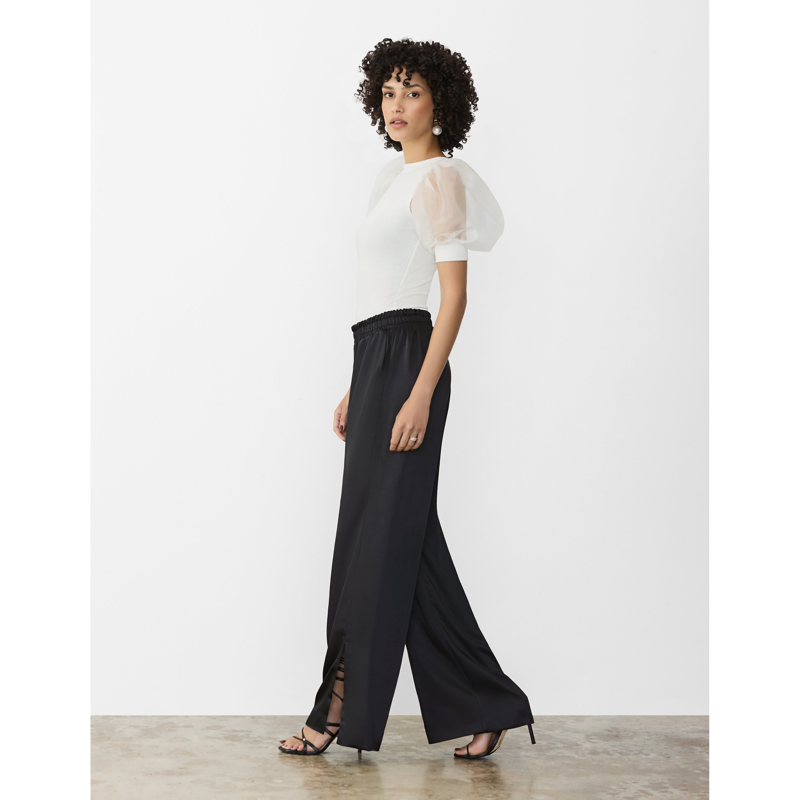 Gstq Ribbed Sheer Puff Sleeve Top - Bed Bath & Beyond - 41439325