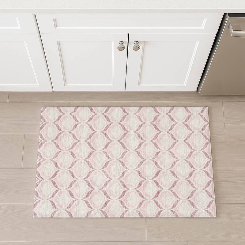 Machine Washable Indoor/ Outdoor Modern Trellis Chantille Rug