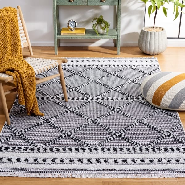 slide 2 of 66, SAFAVIEH Augustine Russanka Rustic Trellis Fringe Rug 8' x 10' - Black/Ivory - Rectangle