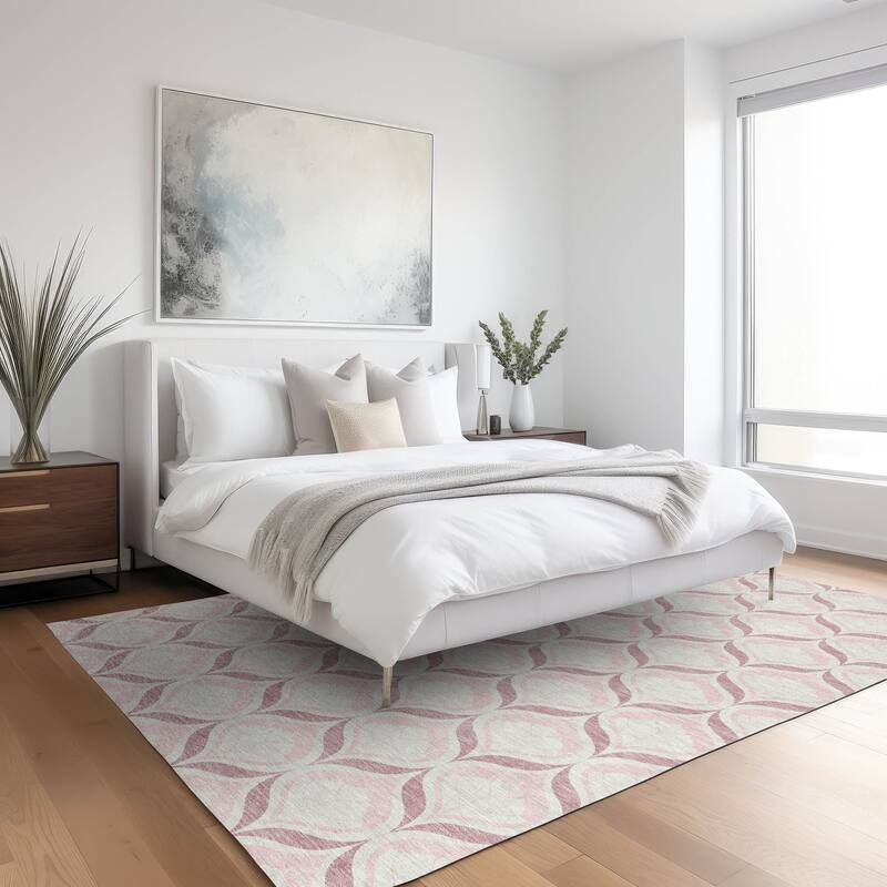 Machine Washable Indoor/ Outdoor Modern Trellis Chantille Rug