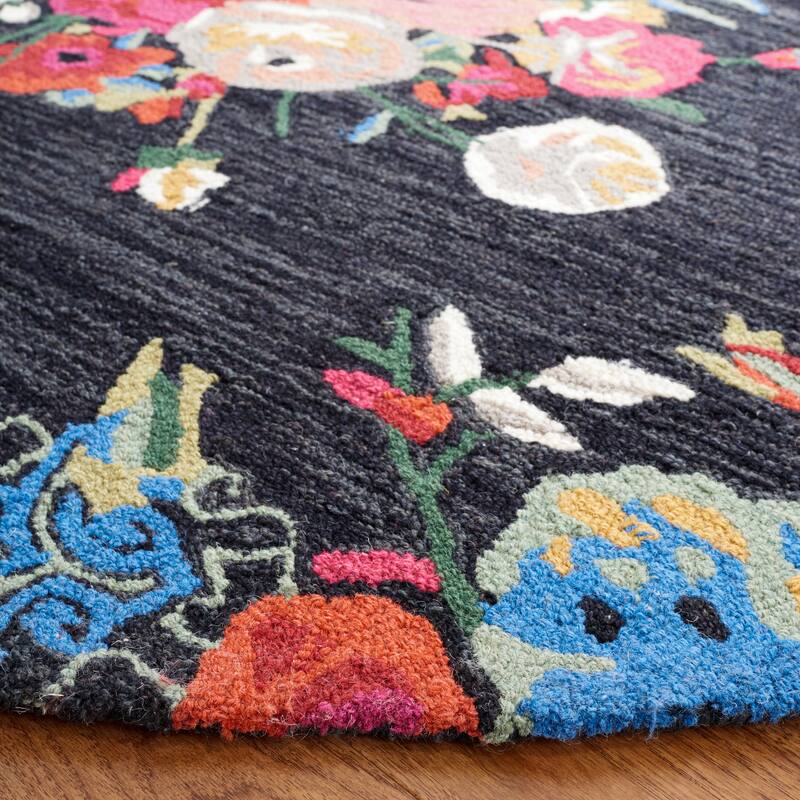 SAFAVIEH Handmade Blossom Miral Country Floral Wool Rug
