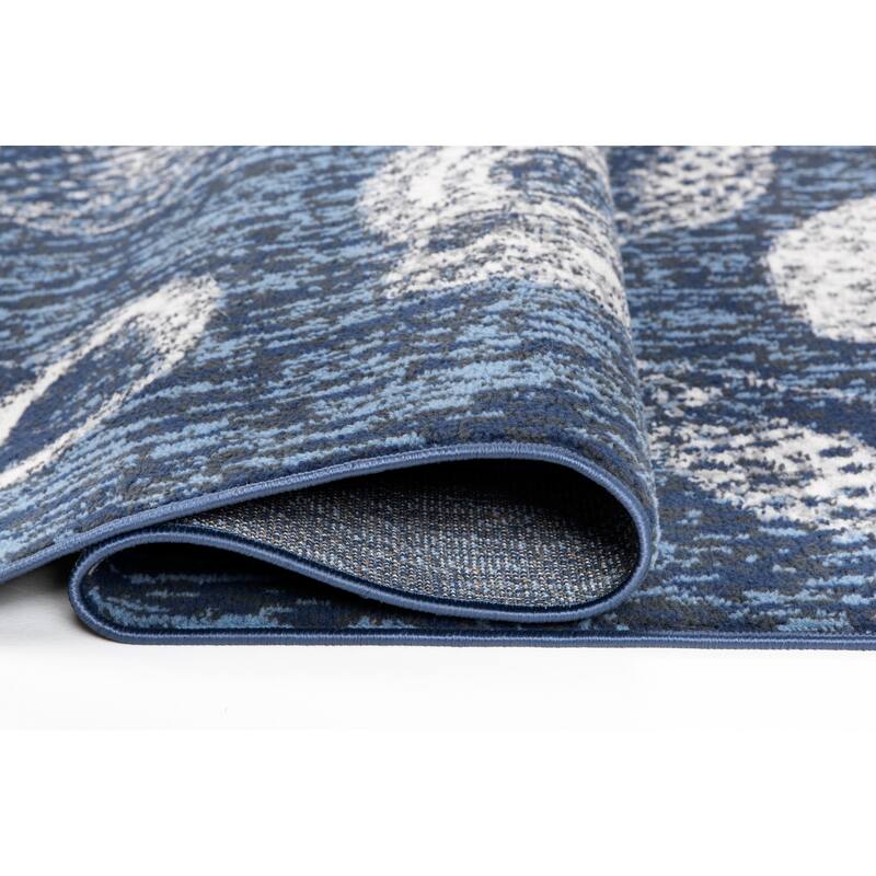 Lela Collection Blue, Grey, and Ivory Seashell Polyester Rug
