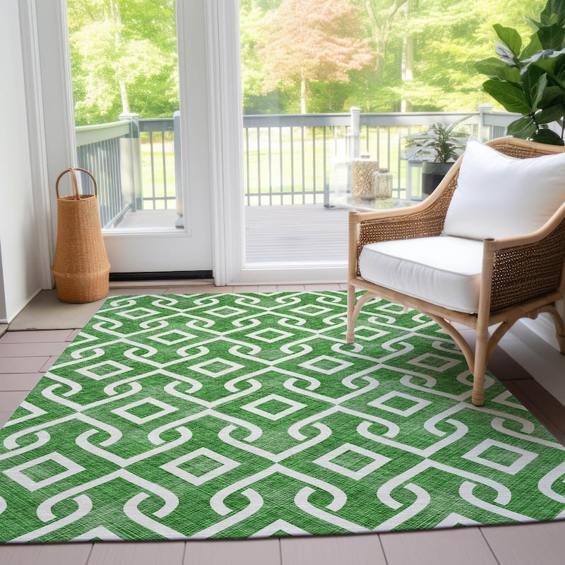 Machine Washable Indoor/ Outdoor Chantille Scroll Trellis Rug