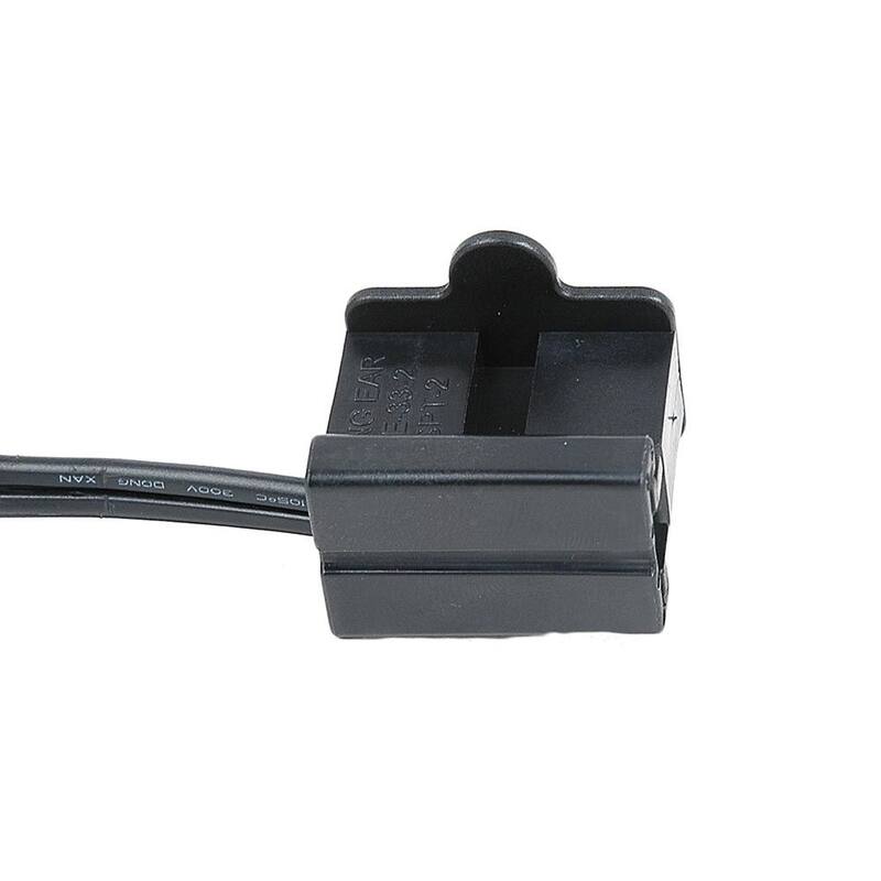 SPT-2 Female Plug, Snap On Vampire Plugs, Black, Polarized, 10 Amp, 5 Pack - Medium