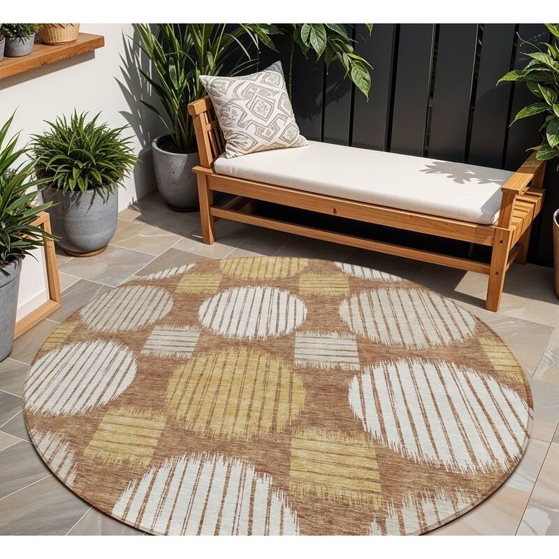 HomeRoots Geometric Transitional Rectangle Outdoor Rug - 8' Round