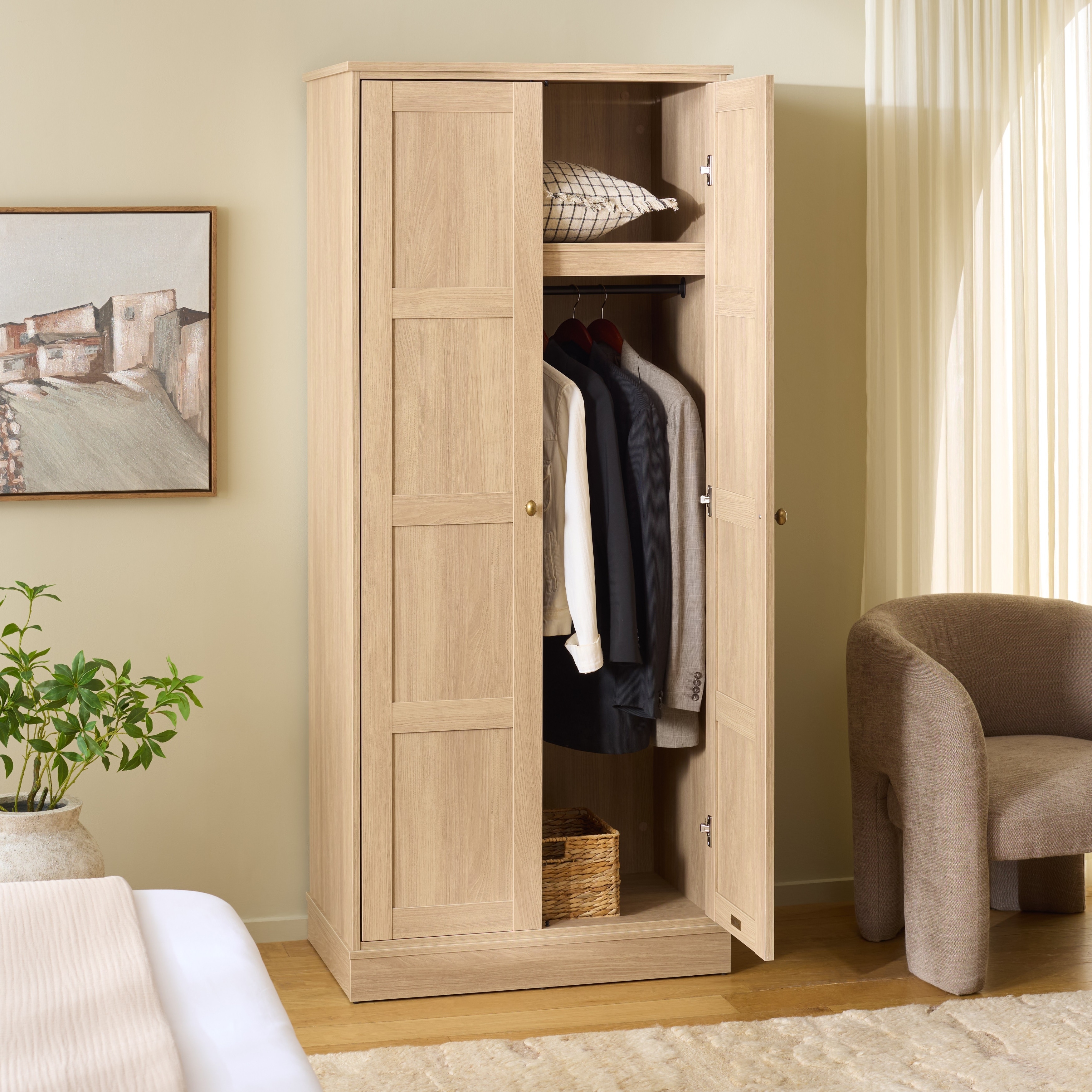 SAFAVIEH Shafa 31.5-Inch Wood Dresser - 32
