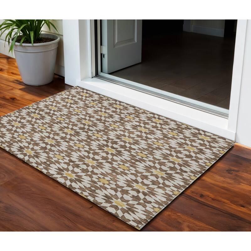 HomeRoots Floral Medallion Transitional Rectangle Outdoor Rug - 3' x 5'