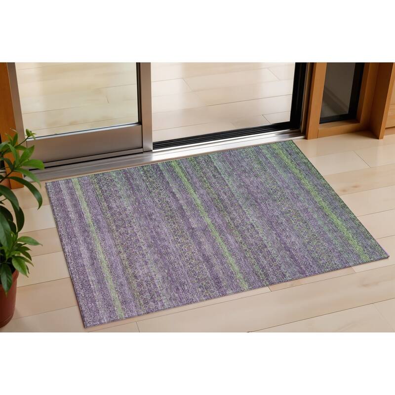 HomeRoots Striped Transitional Rectangle Outdoor Rug - 3' x 5'