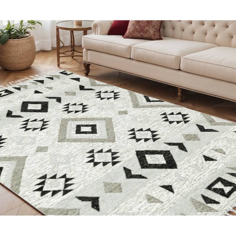 HomeRoots Tribal Southwest Rectangle Area Rug - 96.00 in. x 60.00 in.  x 0.20 in.