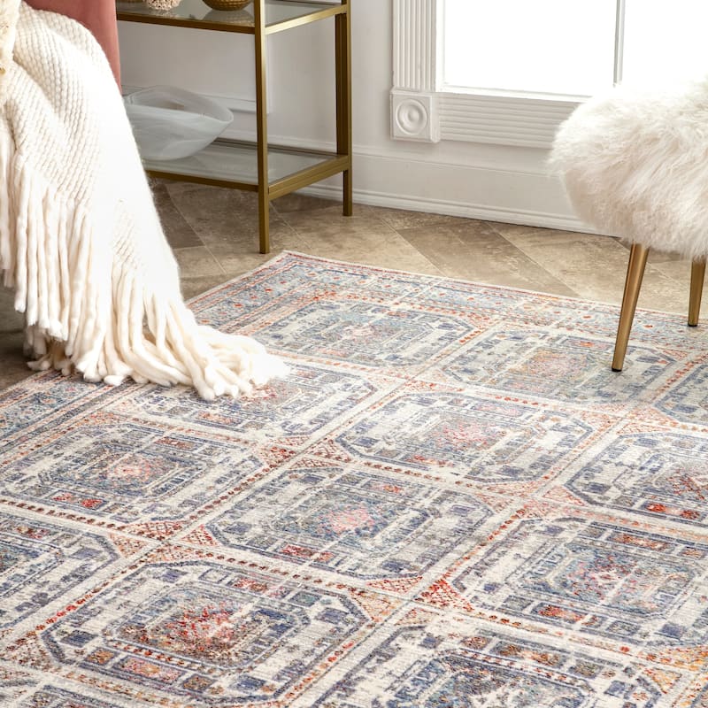 Nuloom Traditional Vintage Geometric Tiles Alonzo Area Rug