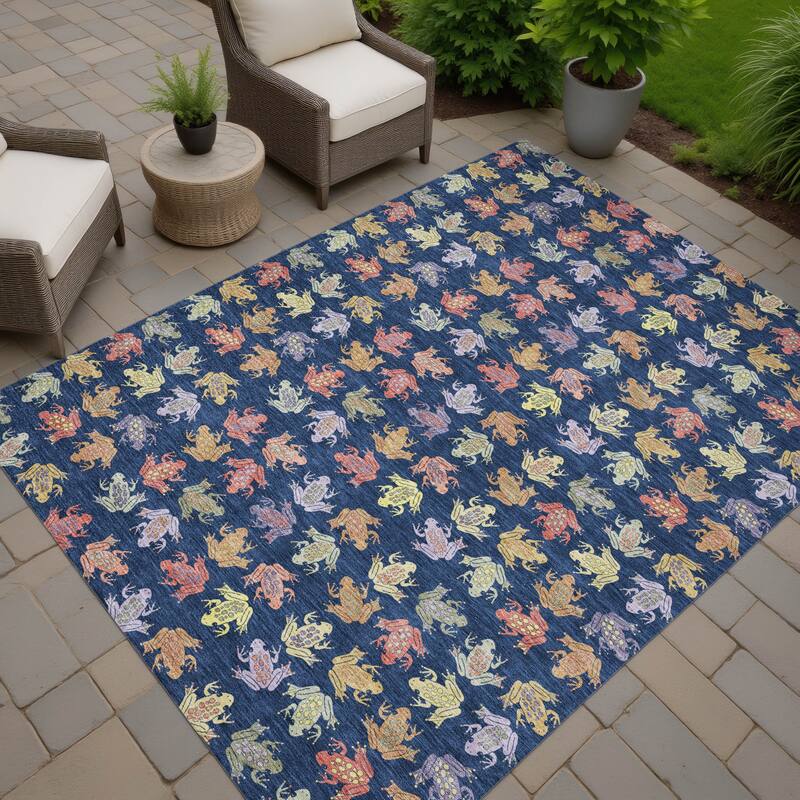 Machine Washable Indoor/ Outdoor Modern Frogs Chantille Rug