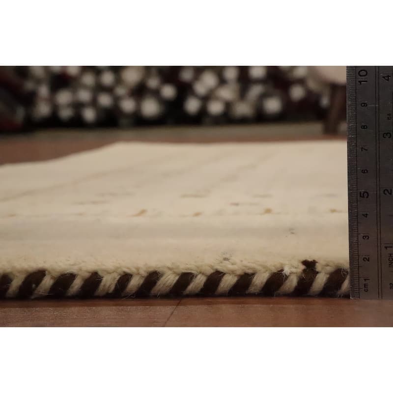 Hand Knotted Oriental 100% Wool Carpet Modern Modern Beige & Ivories Gabbeh Area Rug - 7' 8'' X 5' 6''
