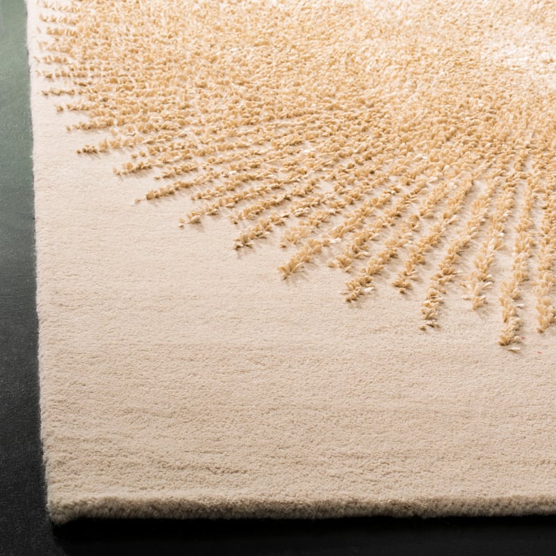 SAFAVIEH Handmade Soho Marsilia Burst New Zealand Wool Rug - 2'6" x 4' - Beige - Rectangle