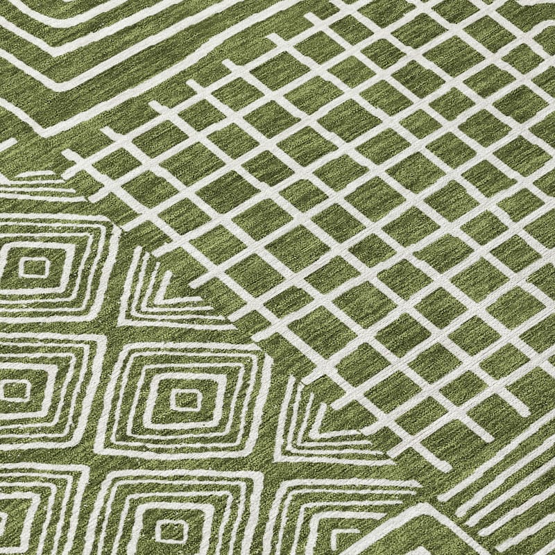 Machine Washable Indoor/ Outdoor Modern Mosaic Chantille Rug