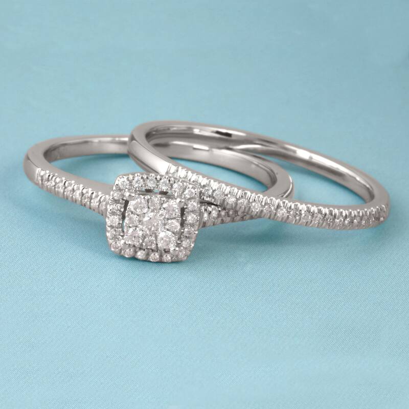 1/4ct TDW Diamond Cluster Halo Bridal Ring Set in Silver for Women