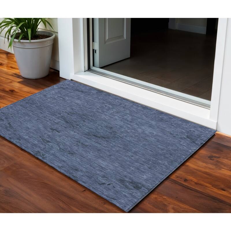 HomeRoots Floral Traditional Rectangle Outdoor Rug - 3' x 5'