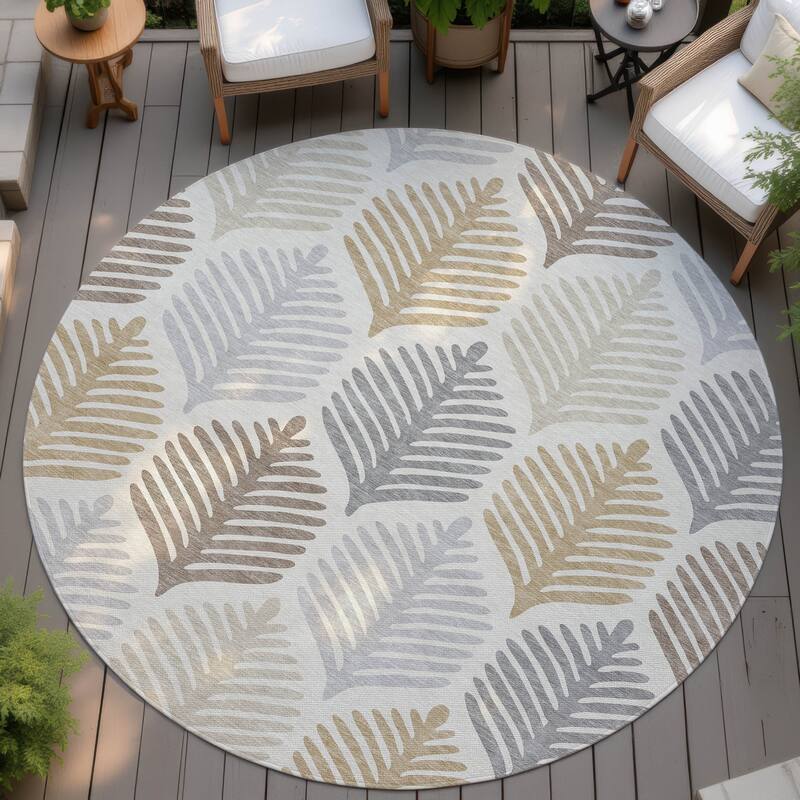 Machine Washable Indoor/ Outdoor Modern Fern Chantille Rug - Ivory - 8' x 8'